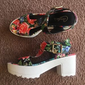 Candie’s Floral Platform Sandals